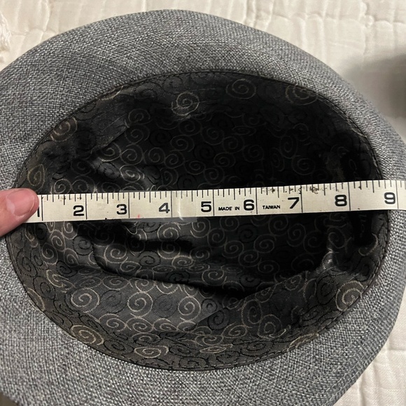 Hat, Cruahable, Wool Fedora with a tight brim - Picture 7 of 8